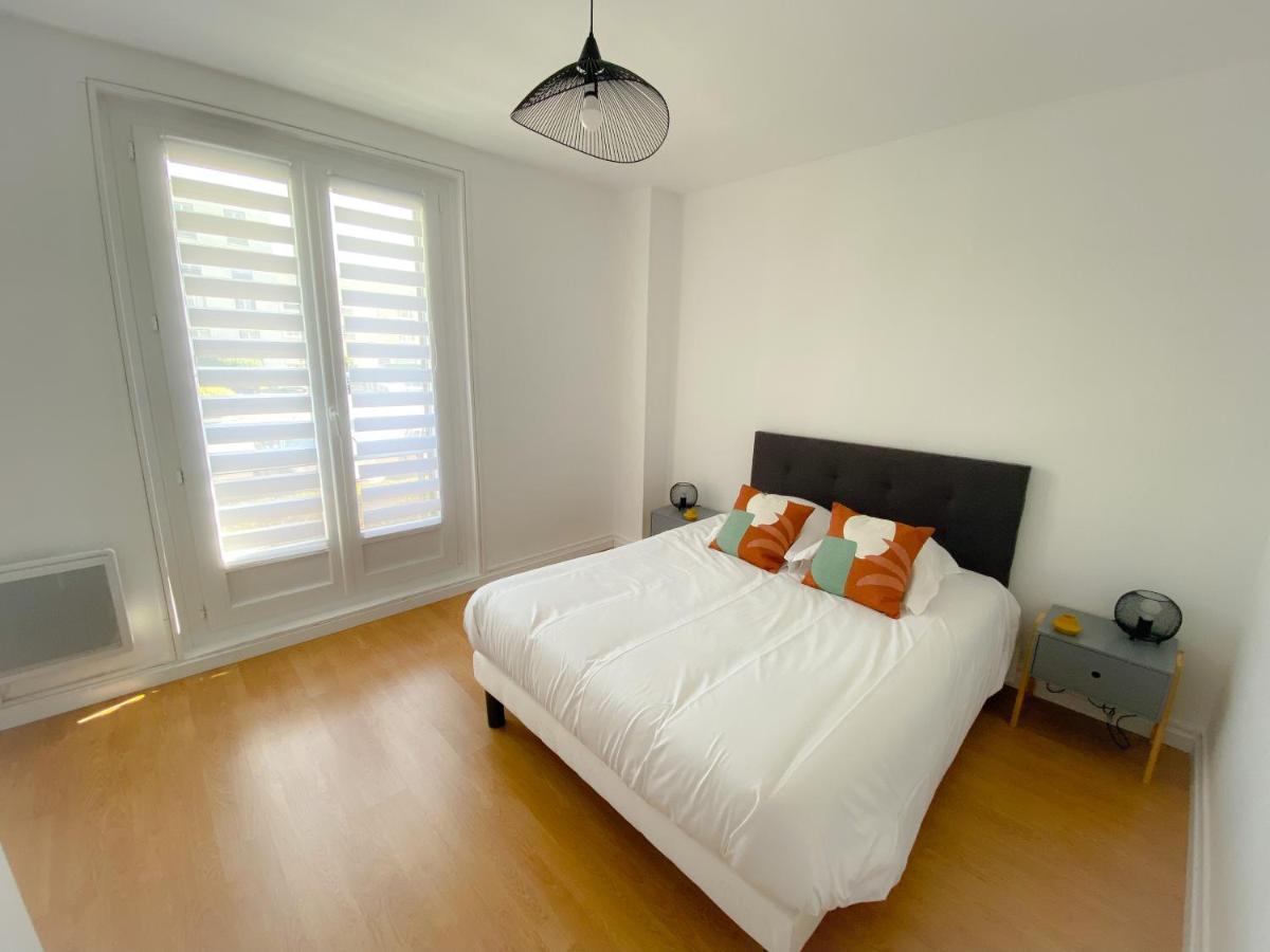 Apartament Le Familial Calais Zewnętrze zdjęcie