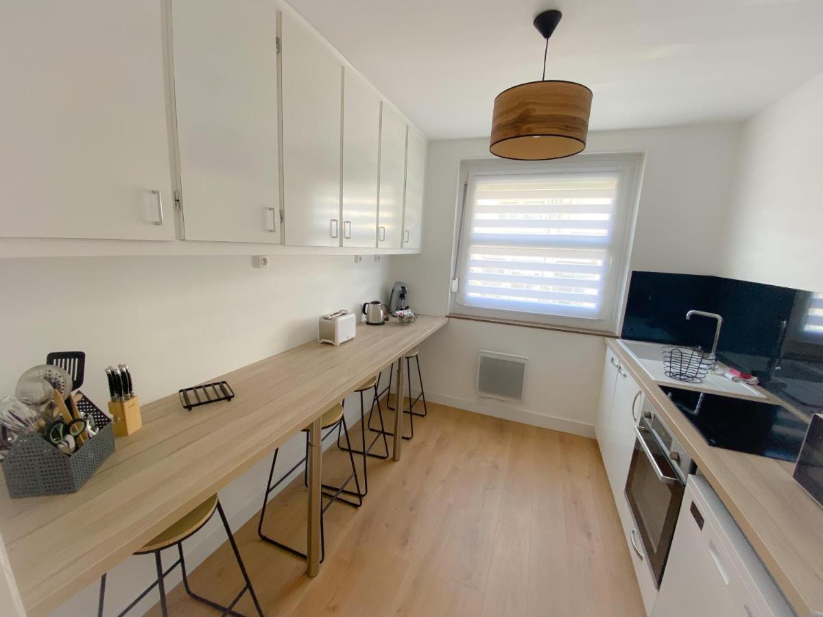 Apartament Le Familial Calais Zewnętrze zdjęcie